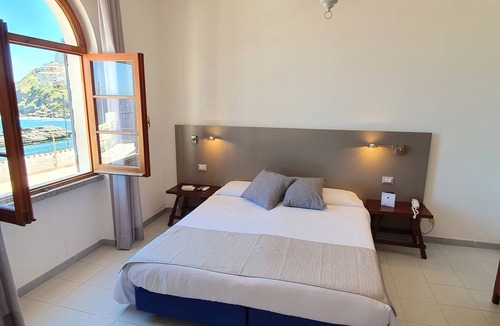 Castelsardo Historic Centre Hotel | Meli Hotel