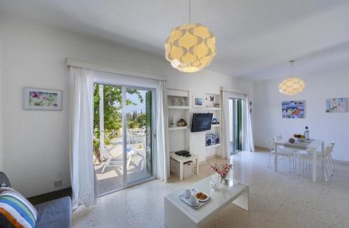 Protaras Villa | Melis Villa - Charming villa in Central Protaras