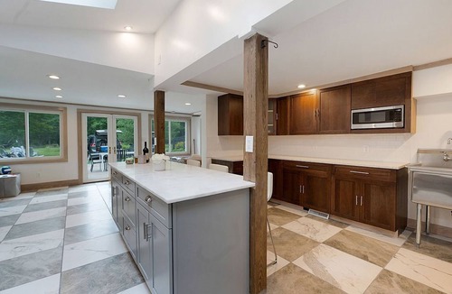 Cornwall Bridge House | "MELIUS" Warren-Washington NYC 2Hrs, 5BR Mint, Heated Pool, Tennis, PoshPadsCT