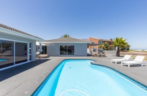 Melkbosstrand Villa | Melkbos Beachfront Villa