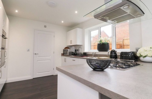 Carnforth Cottage | MELLINGS PLACE, with a garden in Carnforth