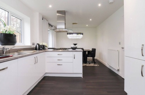 Carnforth Cottage | MELLINGS PLACE, with a garden in Carnforth