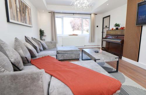 Chester House | Melody Place