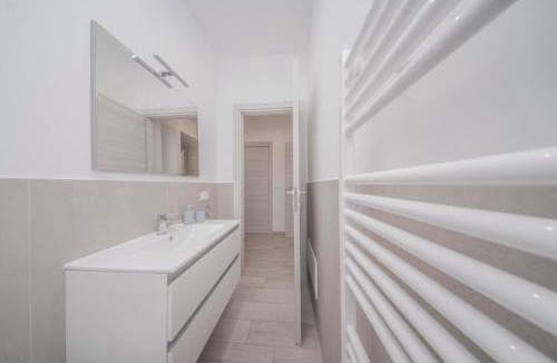 Aurora Apartment | Melody's House