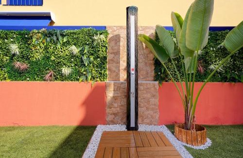 Costa Meloneras Villa | Meloneras beach detached house with BBQ and garden