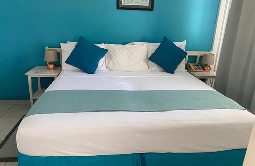 Saint Lawrence Apartment | Melrose Beach Apartments Inc