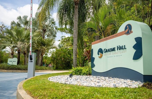 Saint Lawrence Apartment | Melrose Beach Apartments