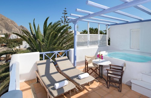 Perissa Apartment | Meltemi Suites