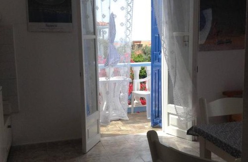 Marathokampos Apartment | Meltemia Studio Samos N.4 Livadaki