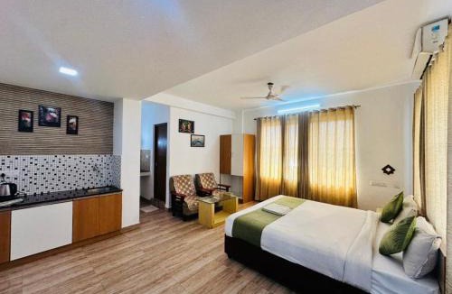 Kadavanthra Hotel | Melvet Residency