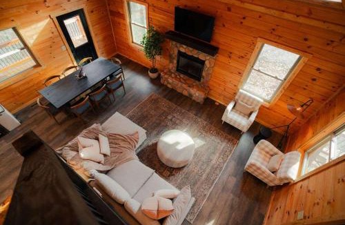 McArthur House | Memories at Hillside A Modern Cabin Hocking Hills