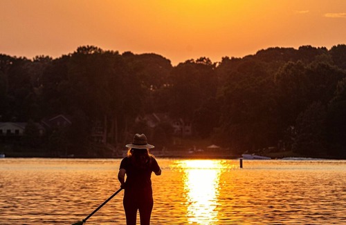 Mount Mourne House | Memories on Malibu: kayaks,SUP, floats, firepit & s'mores.Tritoon rental onsite!