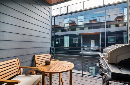 New Pathways House | Memphis Blues Rooftop & Beale st