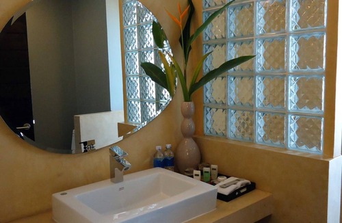 Sangkat Sla Kram Hotel | MEN's Resort & Spa - Caters to Gay Men