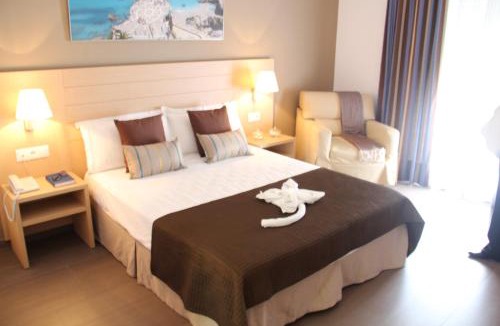 Nerja City Centre Hotel | Mena Plaza