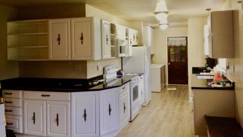 Mendenhaven House | Mendenhall Private Room In Shared Home - DISCOUNT ON TOURS