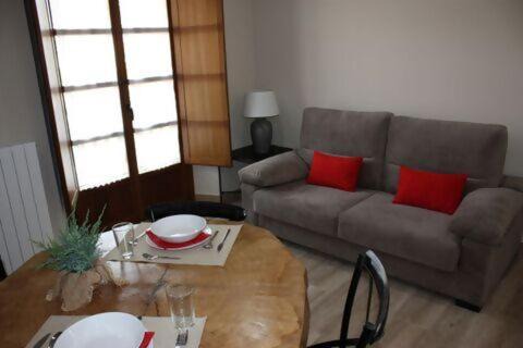 Amurrio Apartment | Mendiko Baserria