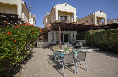 Meneou Villa | Meneou Beachfront Villa