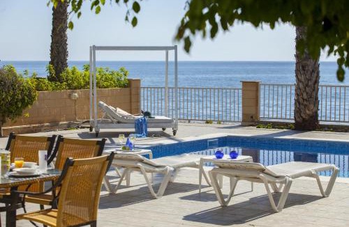 Larnaca House | Meneou Beachfront Villa Sunset