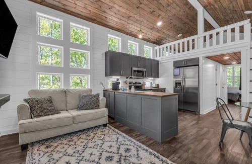 Menlo House | Menlo GA Tiny Home Experience! Beautiful Drive