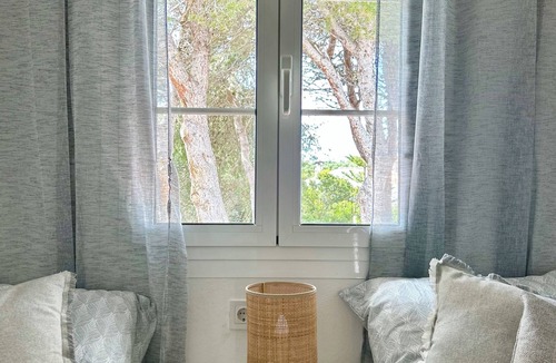 Cala'n Bosch Apartment | Menorca Chic Apartment Near Beach & Harbour