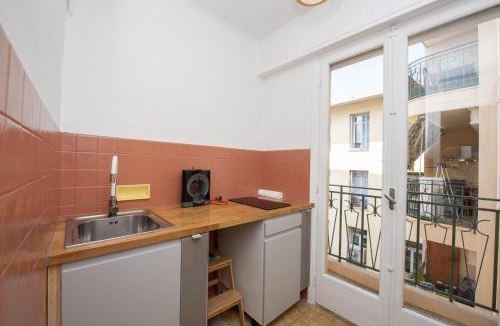Menton Apartment | Menton, Studio pour 3 personnes, proche gare