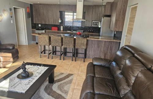 George Apartment | Menza Self-Catering