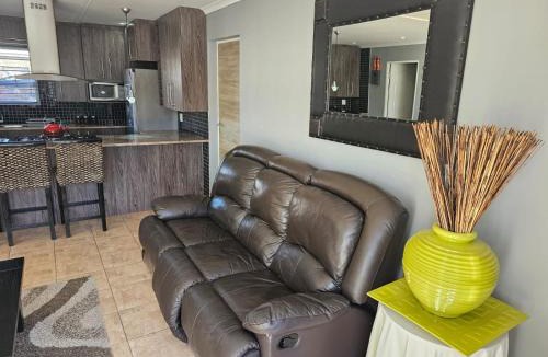 George Apartment | Menza Self-Catering