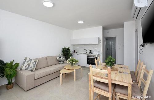 Migdal Apartment | MeravSuite
