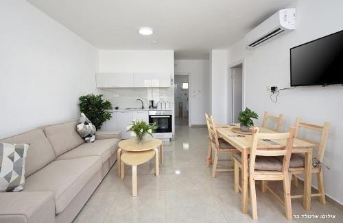 Migdal Apartment | MeravSuite
