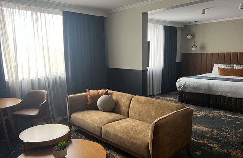 Albury Hotel | Mercure Albury