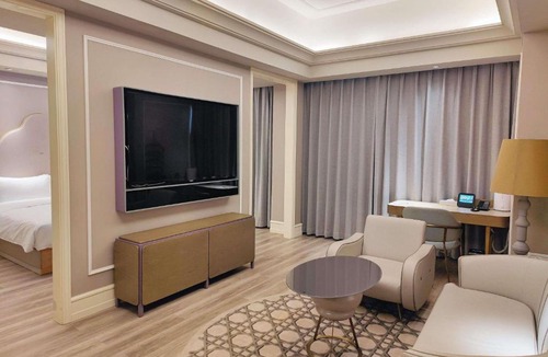 Wenfeng District Hotel | Mercure Anyang Downtown