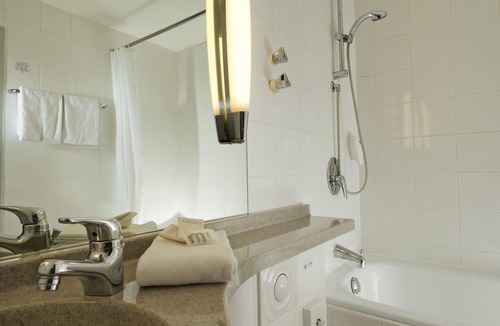 Erfttal Hotel | Mercure Hotel Düsseldorf Neuss