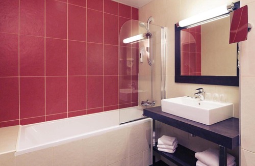 Maurepas Hotel | Mercure Maurepas Saint Quentin