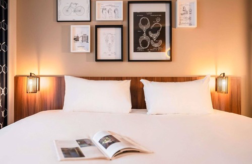 Saint-Lambert Hotel | Mercure Paris Montparnasse Pasteur
