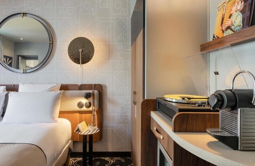 Quartier de la Porte-Saint-Denis Hotel | Mercure Paris Opera Grands Boulevards