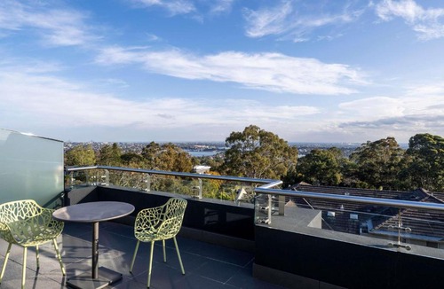 Greenwich Hotel | Mercure Sydney St Leonards