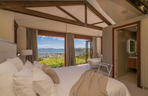 Cooks Beach Cabin | Mercury Ridge