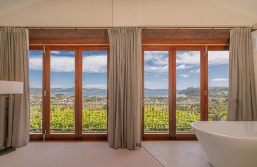 Cooks Beach Cabin | Mercury Ridge