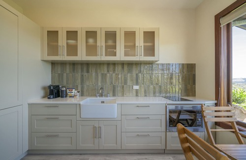 Cooks Beach Bed & Breakfast | Mercury Ridge
