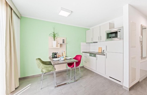 Fasanenhof Apartment | Meri Boarding Europaplatz