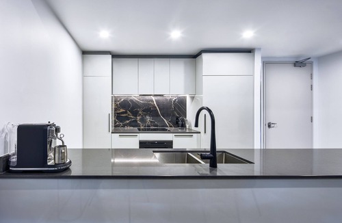 City East Apartment | Meriton Suites Canberra