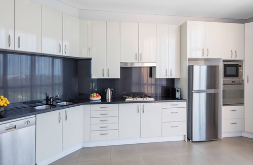 Waterloo Apartment | Meriton Suites Waterloo