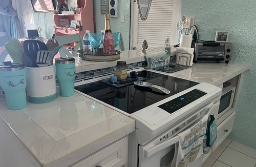 Estate Bolongo Apartment | Mermaid Hideaway Regatta Point Studio Condo