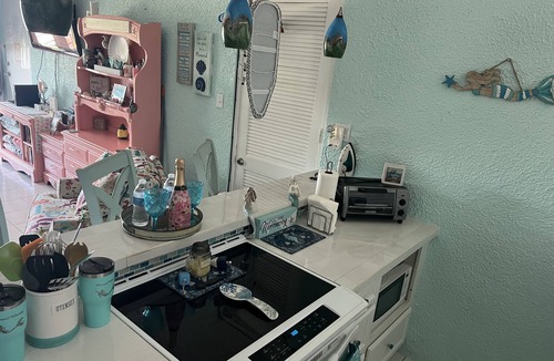 Estate Bolongo Apartment | Mermaid Hideaway Regatta Point Studio Condo
