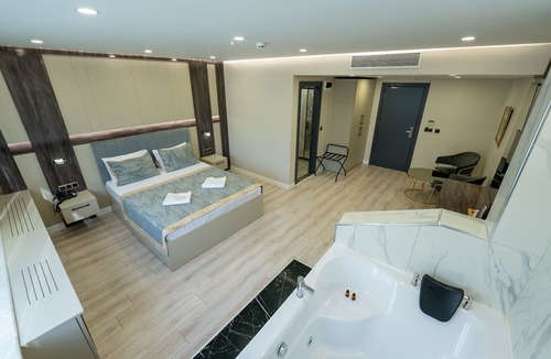 Kucukcekmece Hotel | Meros Hotel