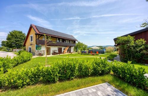 Crnomelj House | Merry's House w/Pool, Sauna & Jacuzzi - Happy Rentals