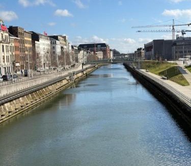 Mont-sur-Marchienne Apartment | Mervaroom