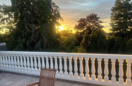 Usingen Condo | Merzhausen Castle in the Taunus region near Frankfurt am Main - west wing