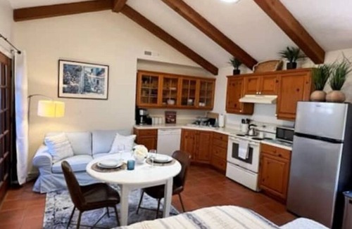 West Mesa Apartment | Mesa Beach Studio-Newly Remodeled